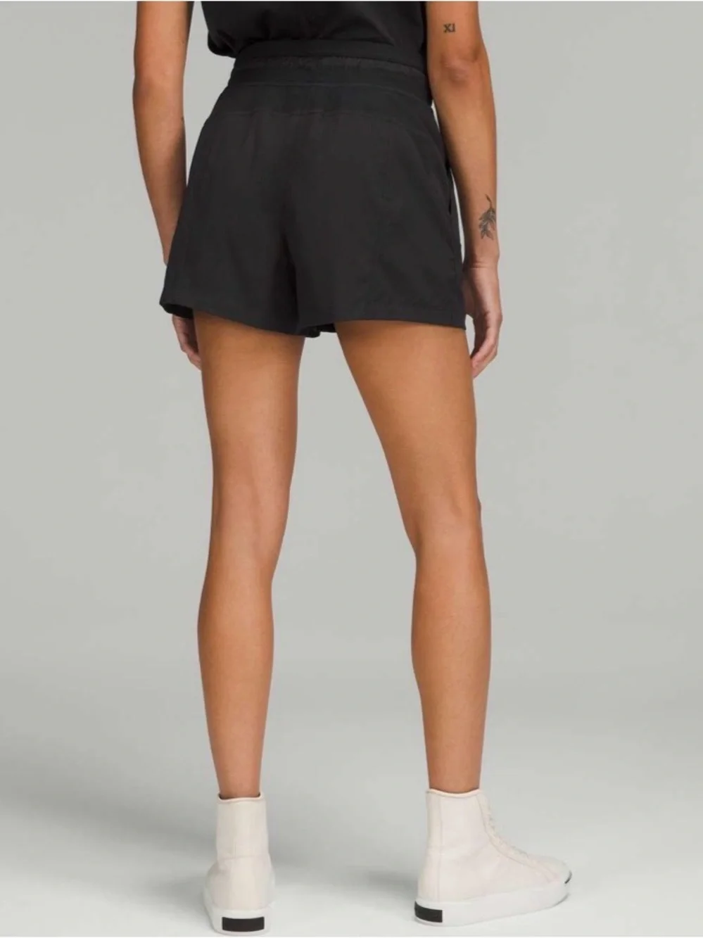 lululemon athletica Dance Studio Short 3.5”